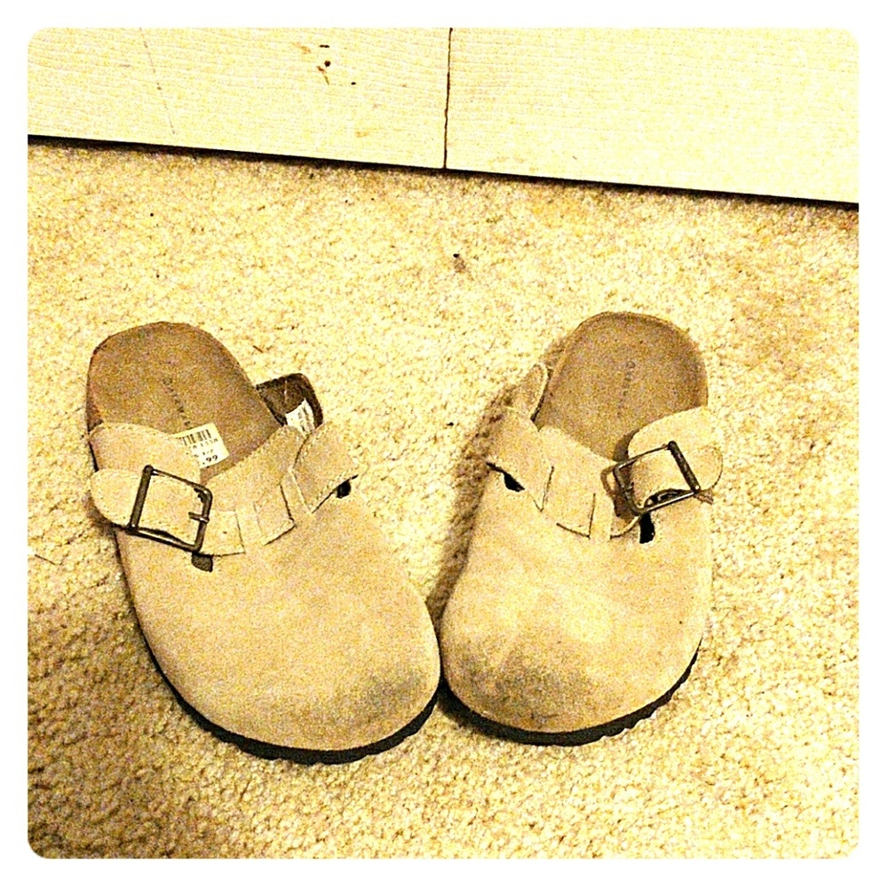 Tan clogs