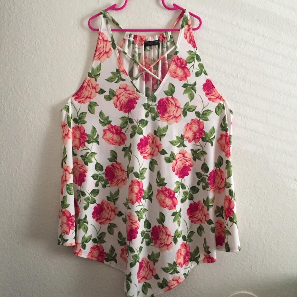 🌸First Love Floral Top.