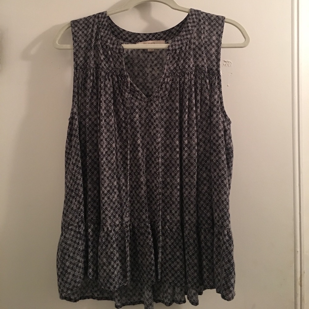 LOFT. Size M. Navy blue, red, white design top.