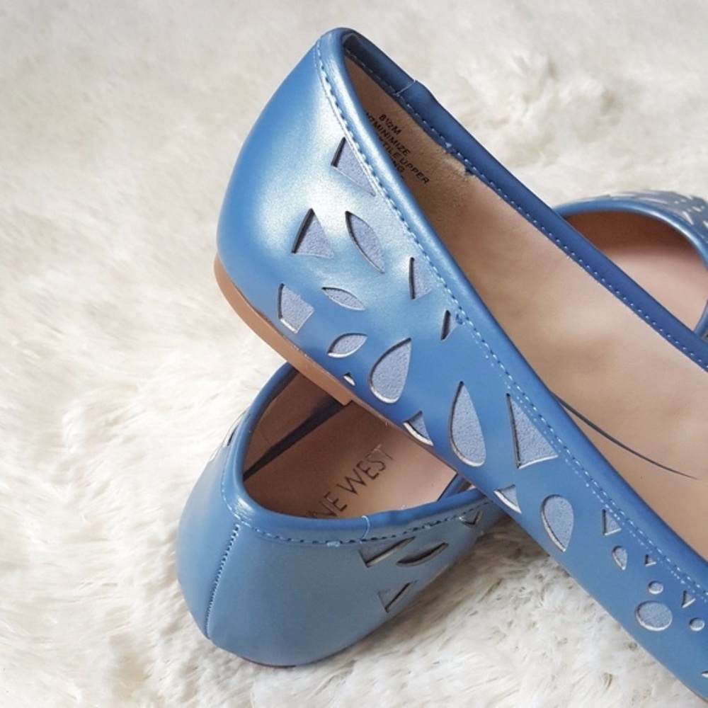 ❌SOLD❌ Nine West Minimize Laser Cut Blue - Picture 4 of 6