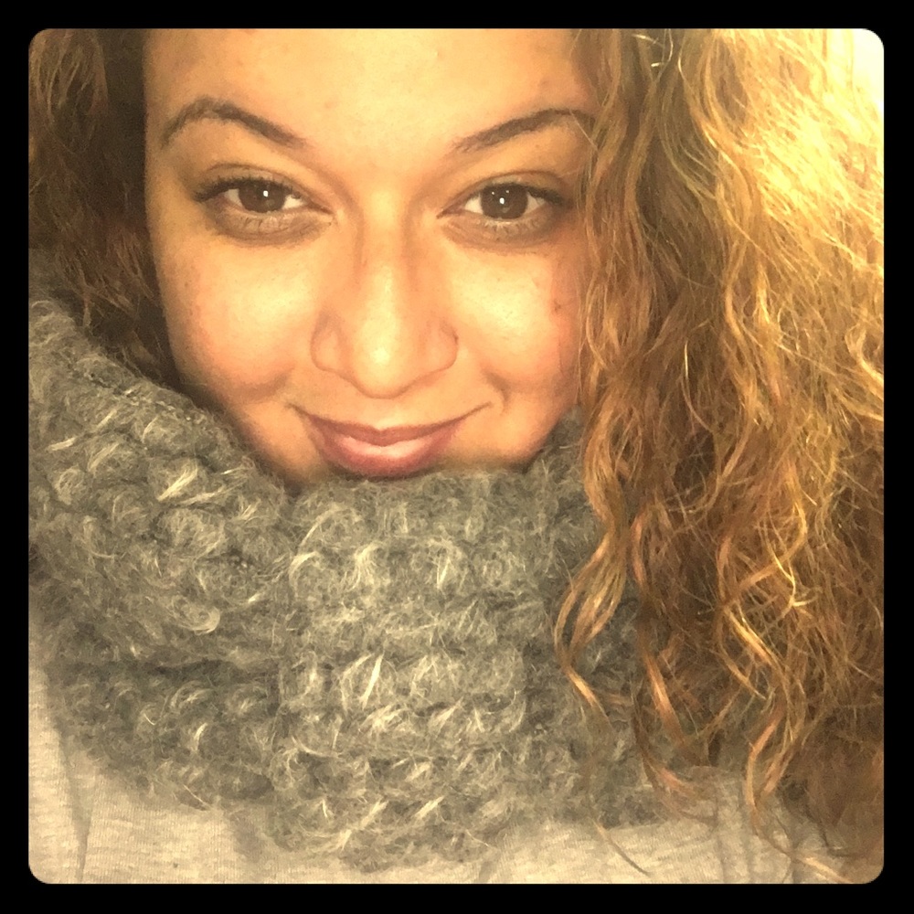 Bow shaped Neck Warmer