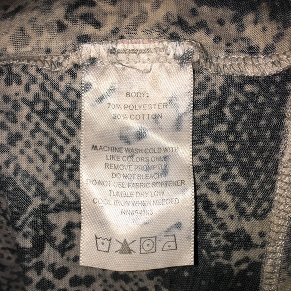 ✅Calvin Klein Gray Tank w/White & Silver Accent - Picture 6 of 7