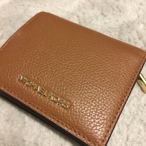 Michael kor wallet