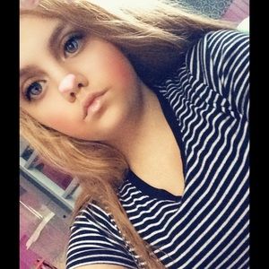 Meet your Posher, Victoria