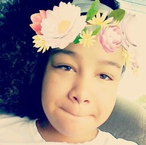 Meet your Posher, Maya