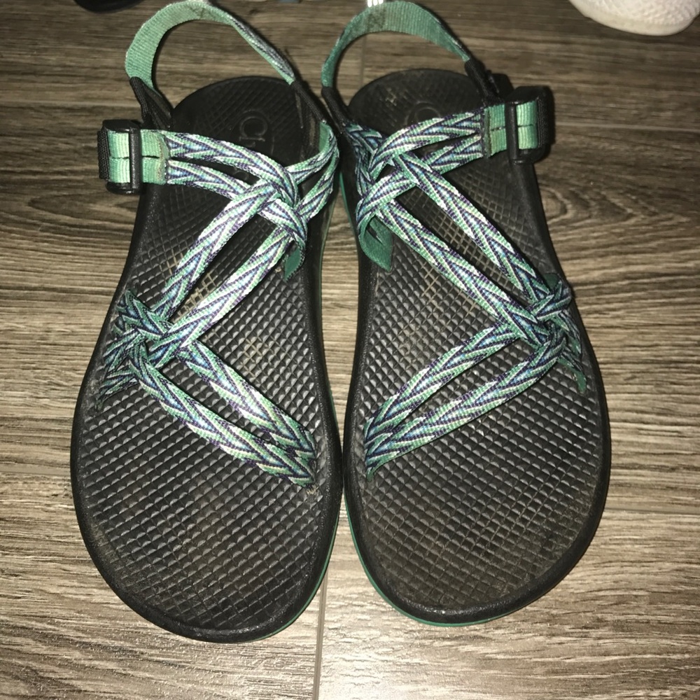 size 6 chacos