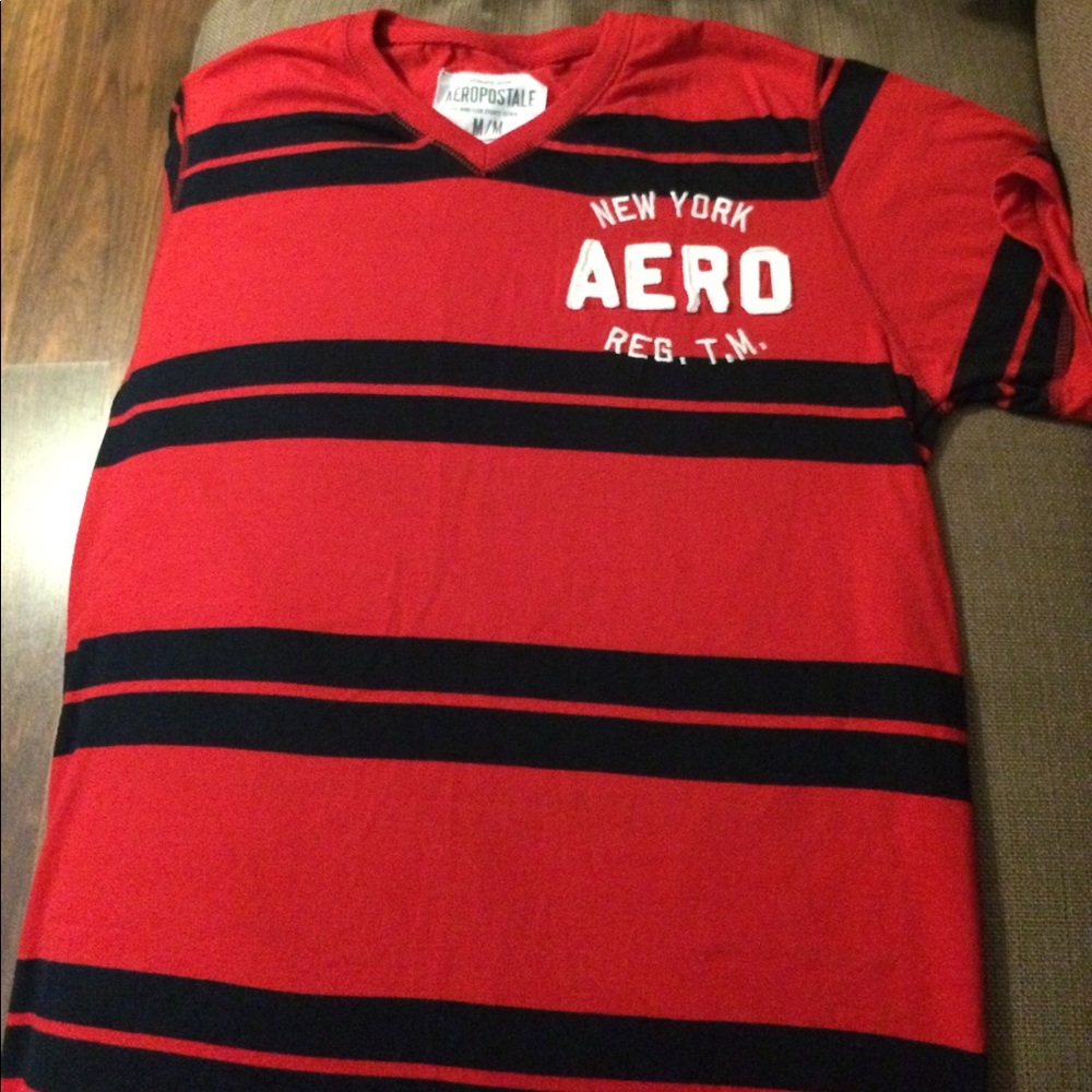 Aeropostale men's short sleeves pull over shirt