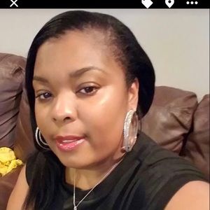 Meet your Posher, Taisha