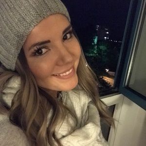 Meet your Posher, Tiara