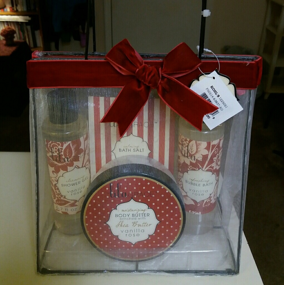 New Kohl's Bath product set