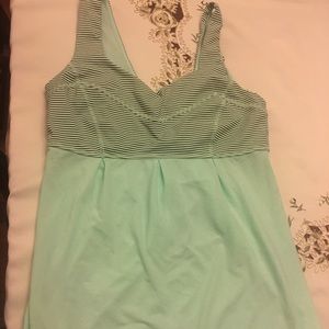 Mint Lululemon top