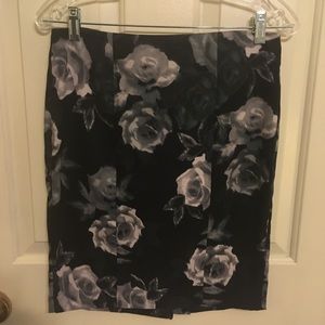 Forever 21 purple and grey rose skirt