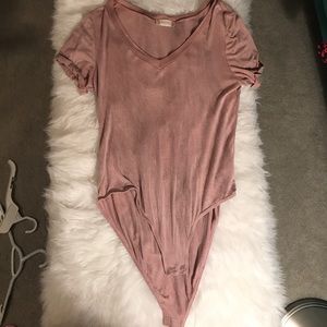 Blush pink , short sleeves Blush pink , short sleeves