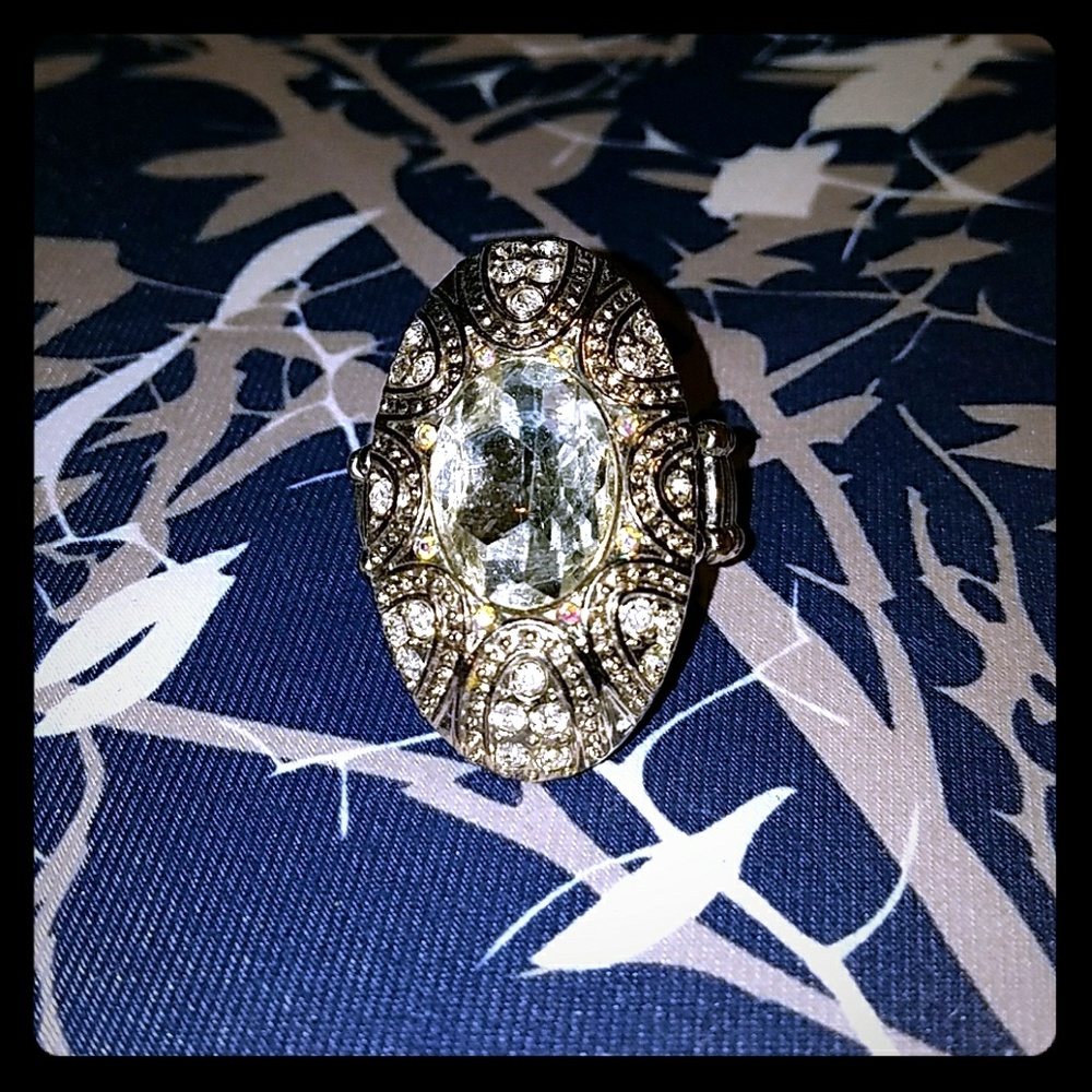 Stretchy Oval Rhinestone Ring