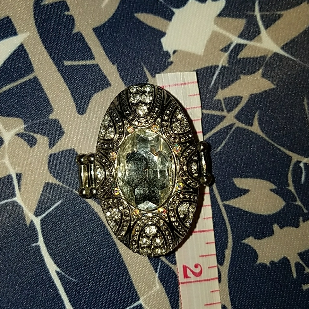 Stretchy Oval Rhinestone Ring - Picture 3 of 6