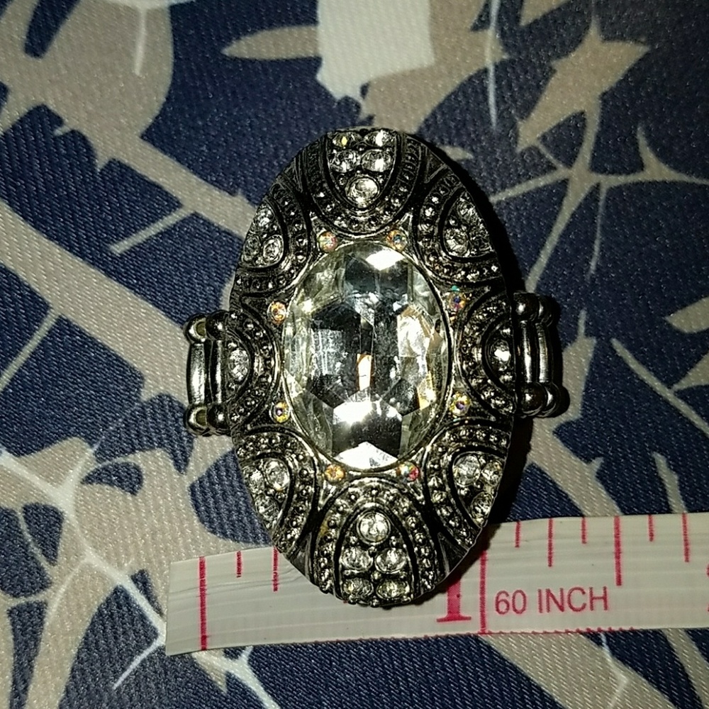 Stretchy Oval Rhinestone Ring - Picture 4 of 6
