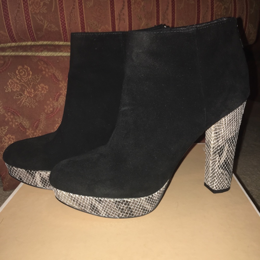 Michael Kors Lesly Bootie