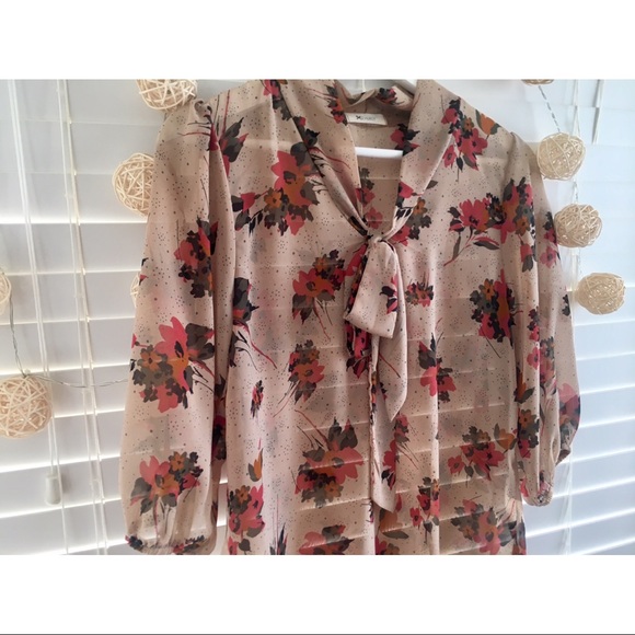 Everly Tops - Floral Pussycat Bow Blouse