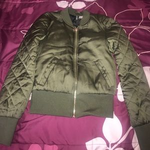 Olive Green H&M Bomber Jacket Olive Green H&M Bomber Jacket