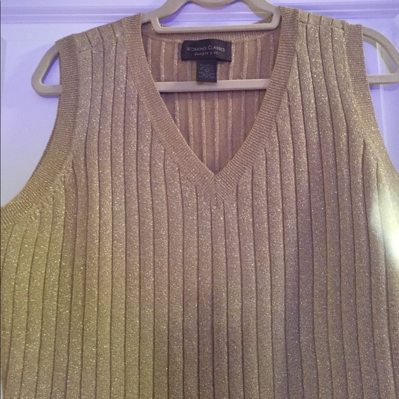 Top - Picture 3 of 5