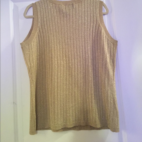 Top - Picture 5 of 5