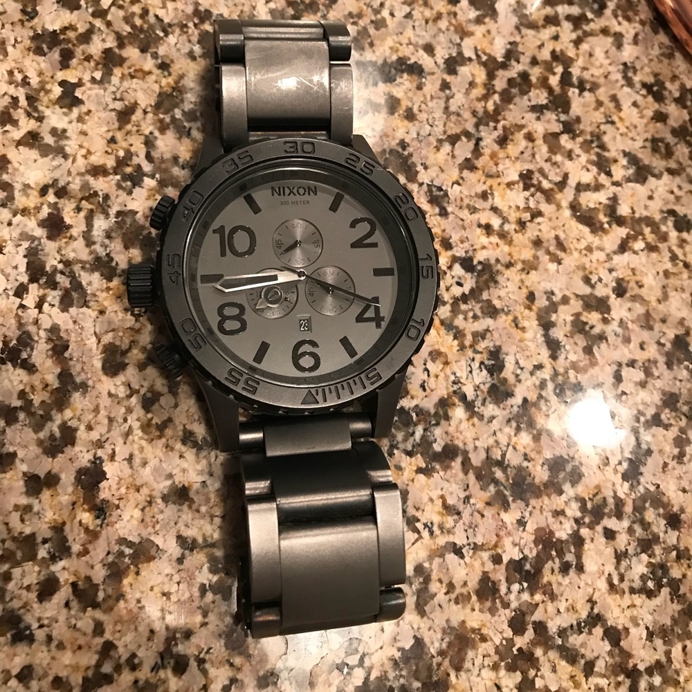 Nixon 51-30 chrono (gun metal)