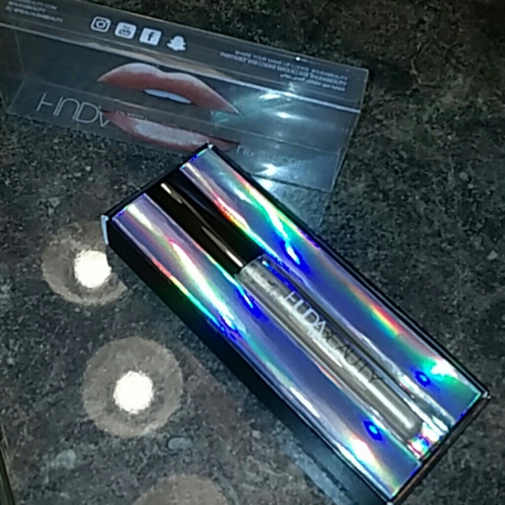 Givenchy, Huda(limited offer - Picture 2 of 4
