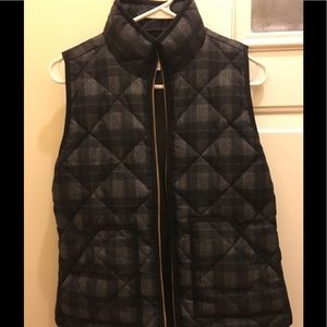 NWOT JCrew plaid puffer vest in XS