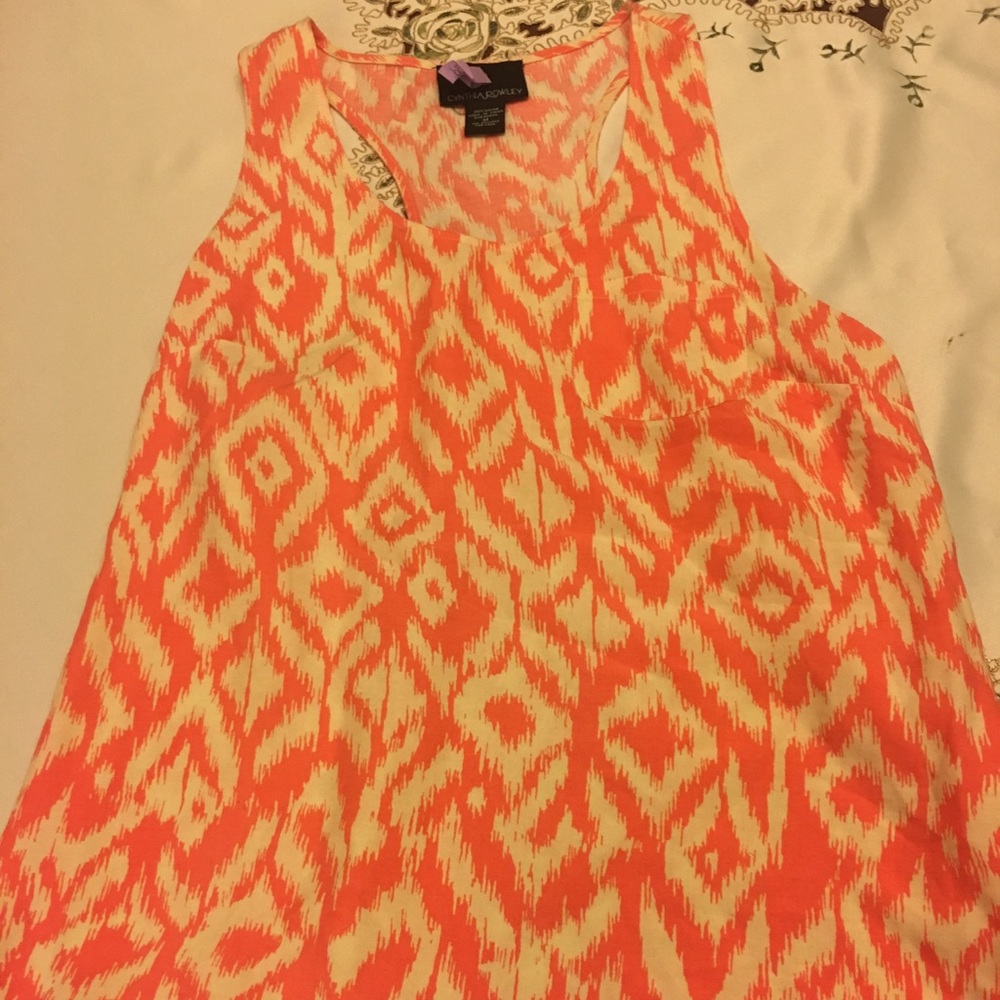 Coral print tank