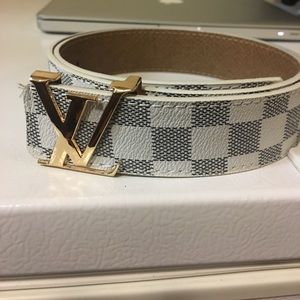 Louis Vuitton belt