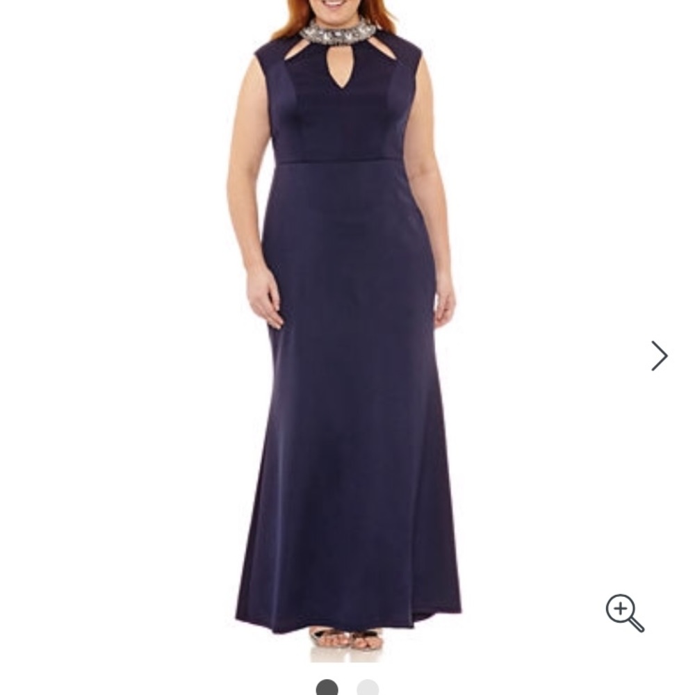 ❤️Gorgeous Embellished Evening Gown by BLU SAGE ❤️