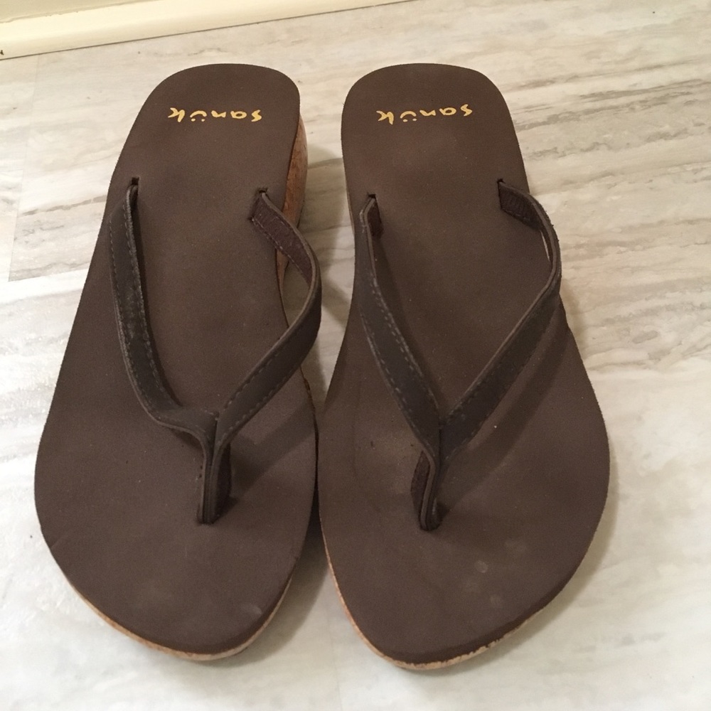Sanuk Chocolate Brown Sandals