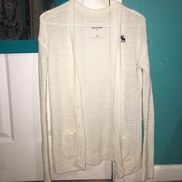 White sweater - Picture 1 of 1