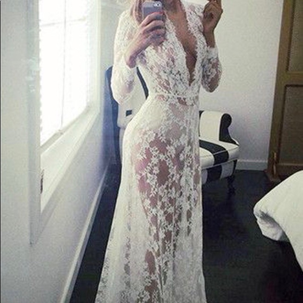 BLACK Long sleeve lace dress photo shoot drop