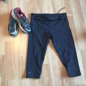 Athleta Compression Capris