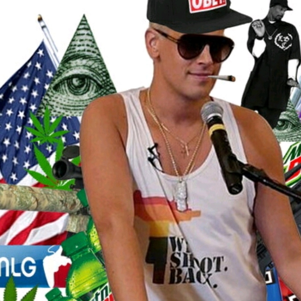 Meet your Posher, Aaron