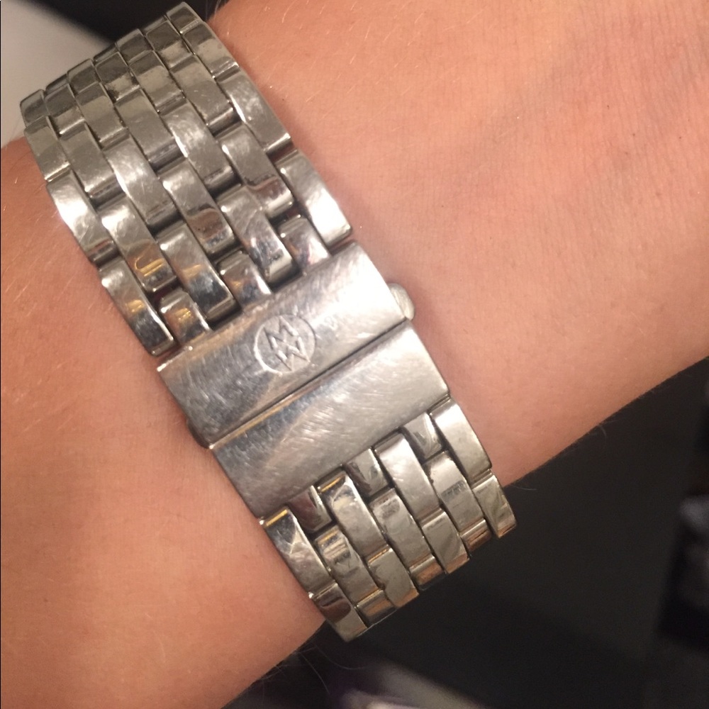 100% Authentic Silver Michelle watch - Picture 5 of 7