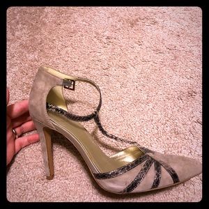 Jessica Simpson heels