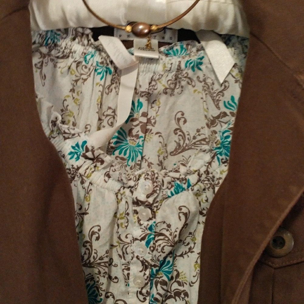 Blouse & jacket & necklace