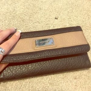 Nine West wallet