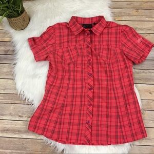 {Mammut} NWOT Raspberry pink plaid button-down top