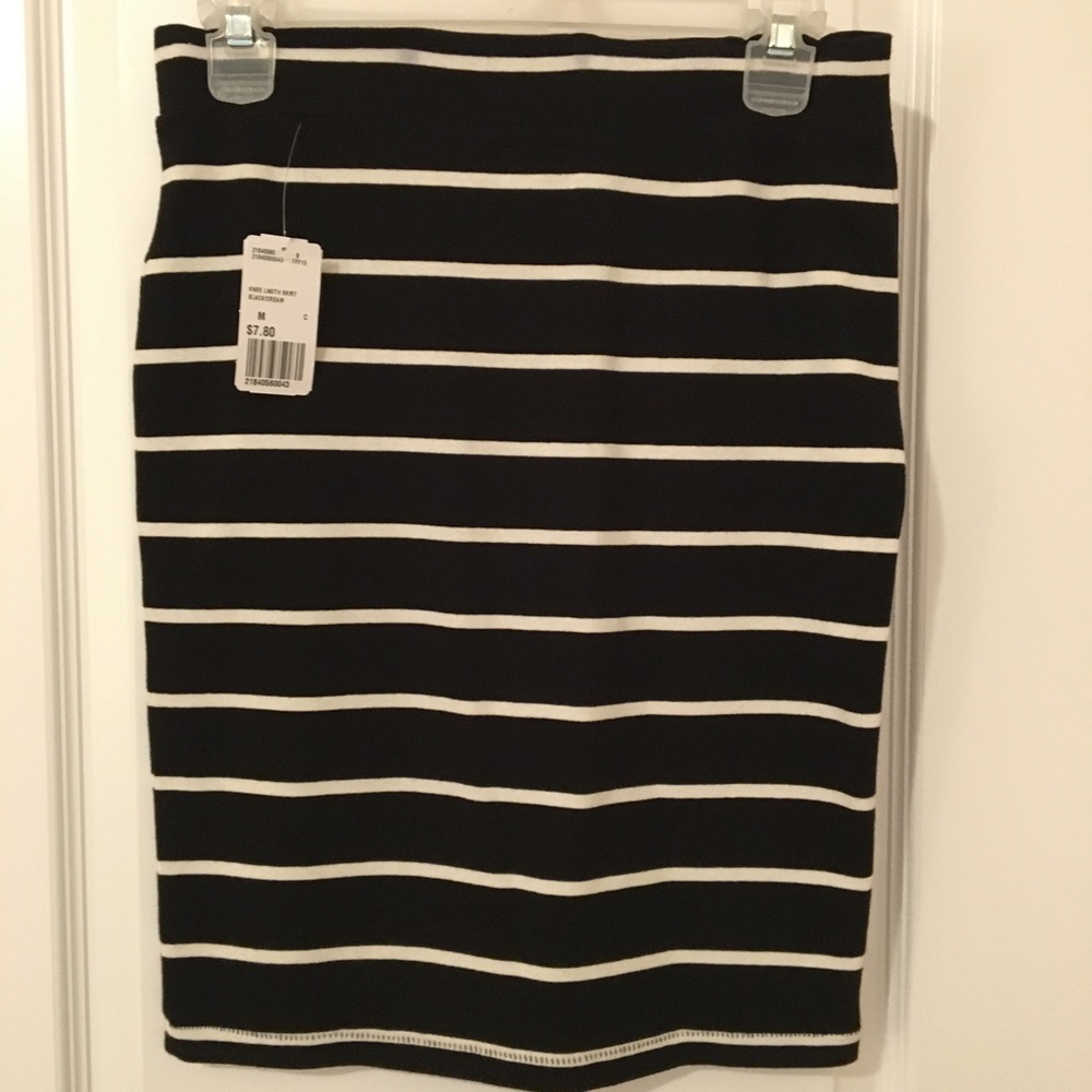 Striped pencil skirt