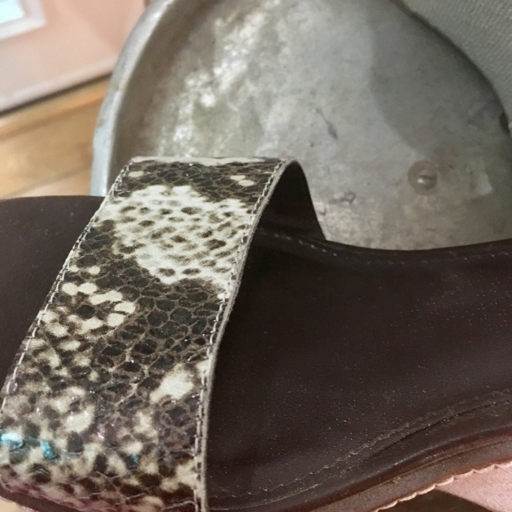 Sandals - Picture 3 of 5