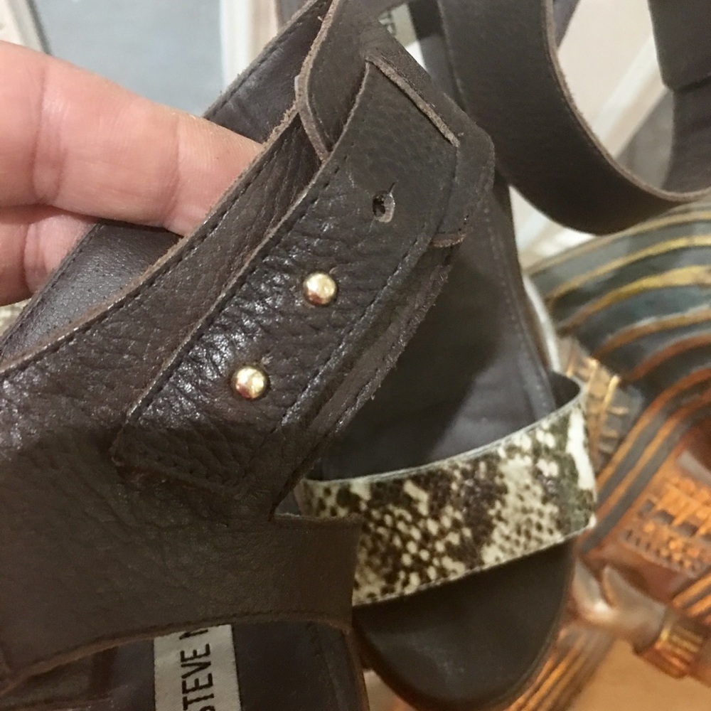 Sandals - Picture 4 of 5