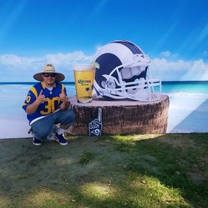 Meet your Posher, Samuel