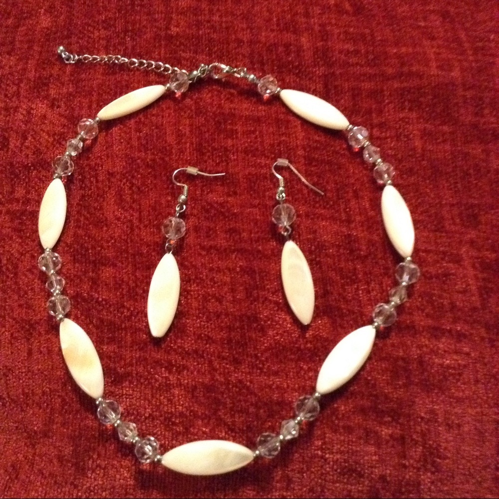 Peachy Cream Bead Necklace and Earring Set