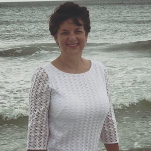 Meet your Posher, Julie