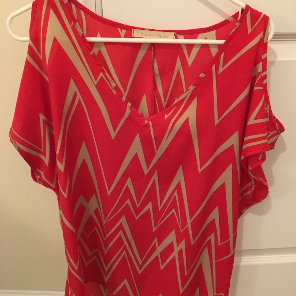 Women's cold shoulder top
