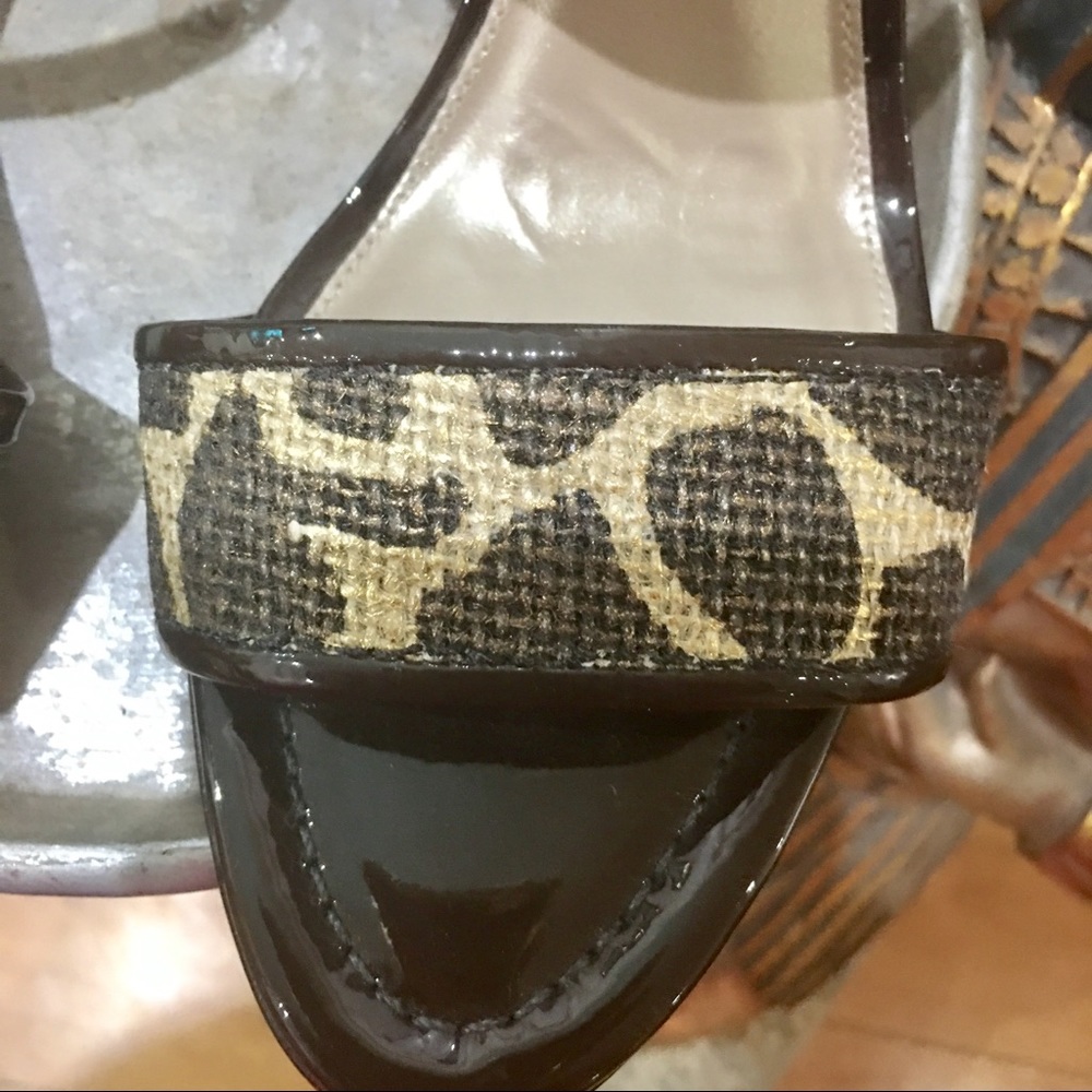 Sandals - Picture 2 of 6