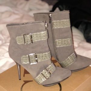 NWOT Gray Ankle Boots
